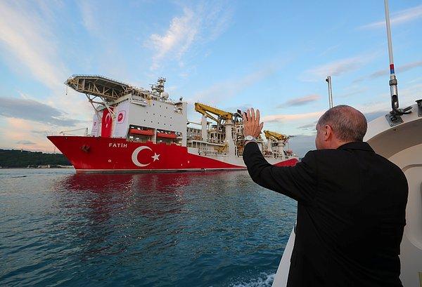 21 Ağustos – Fatih Sondaj gemisinin Karadeniz'de 320 milyar metreküp doğalgaz keşfettiği açıklandı