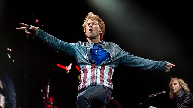 41. Jon Bon Jovi'nin doğum adı John Bongiovi Jr.'dır.
