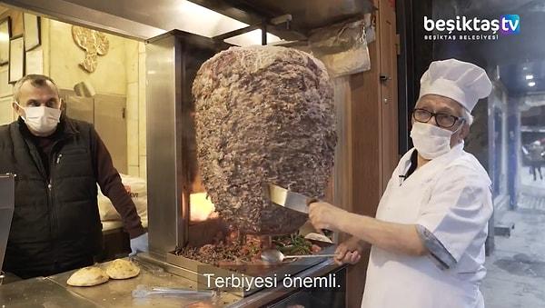Koskoca Beşiktaş'ta başlangıçta 3 tane lokantaydık diyen Asım Usta, yıllar içinde kalabalıklaşan Beşiktaş'ta sembol isimlerden biri haline geldi.