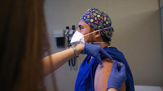 Türkiye'de Yapılacak Çin Aşısının Ön Raporu Tamamlandı: Hangi Yan Etkiler Görüldü?