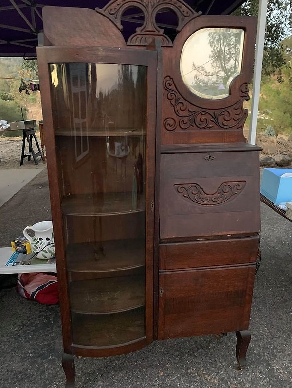 16. Я обнаружила это на распродаже во дворе, и мне нужно было заполучить это чудо для моих кристаллов.