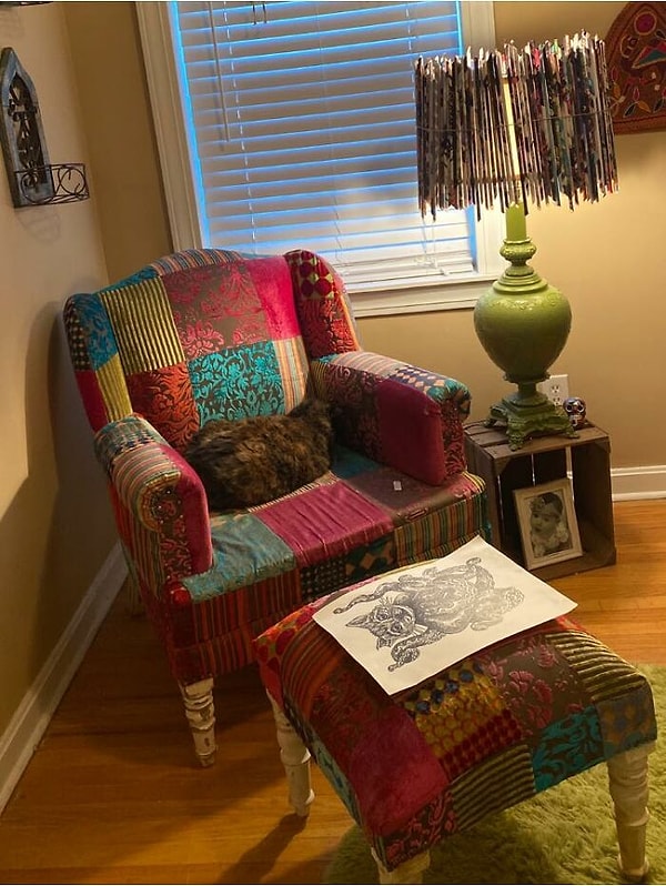 24. Наверное, самое крутое кресло, которое я когда-либо покупал! Двадцать баксов на распродаже.