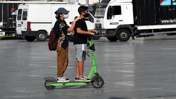 Elektrikli Scooter Yasası Resmi Gazete'de Yayımlandı: Yaş Sınırı 15, İki Kişinin Binmesi Yasak