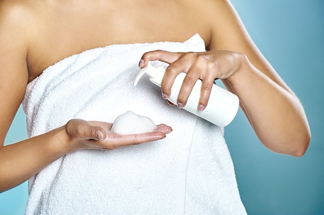 3. Genital bölge temizliği için üretilmiş intim jeller, bu bölgenin pH derecesine uygun olsa da, sadece dış temizlik için kullanılmalıdır.