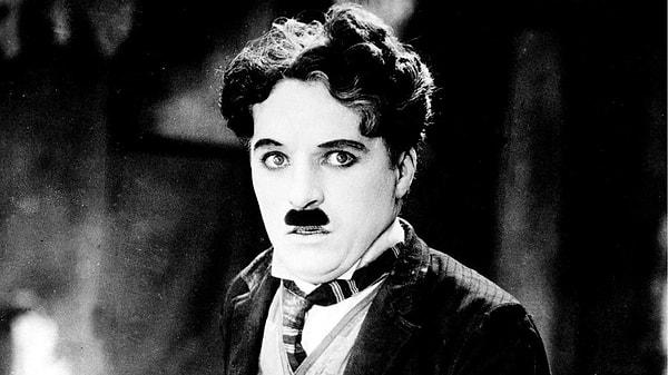 14. Star War serisinin ilk filmi yayınlandığında efsane Charlie Chaplin hala yaşıyordu.