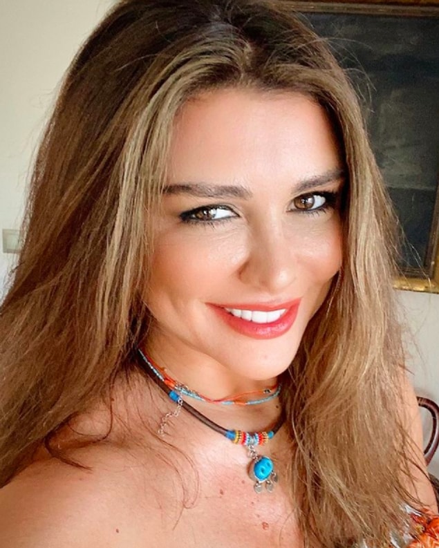 "Kendine özen göstermeyen insanı sevmiyorum. Midem bulanıyor, bakamıyorum. O kadar da açık söyleyeyim. Buna parayla alakalı falan demesinler sakın. Temiz ve iyi olmak imandan geliyor" açıklamasında bulunun Görgüzel, bu sözleriyle epeyce konuşuldu.