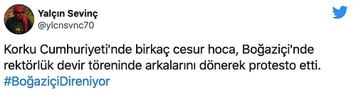 Akademisyenlerin Boğaziçi Rektörlük Devir Teslim Töreni Protestosu: Cübbeleriyle Sırtlarını Döndüler