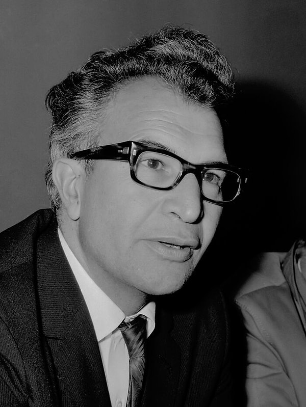 4. Ocak 1960'da, caz piyanisti Dave Brubeck, siyahi basçısı Eugene Wright'ın performans sergilemesine izin vermeyi reddeden 22 okula karşı Amerika'nın güneyinde yapacağı turunu iptal etti.