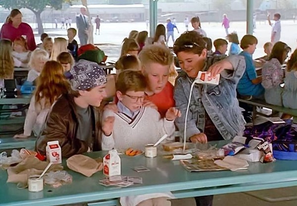 9. Дети, которые проходят через буллинг, никогда не говорят об этом своим родителям