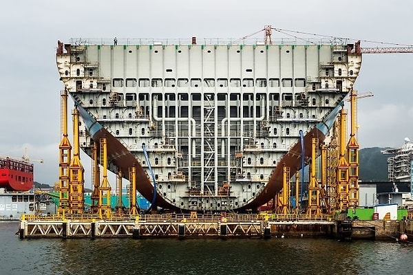 19. Контейнеровоз