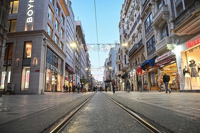 Sokak Kısıtlamasında 6'ncı Hafta: Hangi İşletmeler Açık? Kimler Muaf?