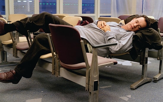 Koronavirüsten Korkup Üç Ay Gizlice Havalimanında Yaşayan Adam Gözaltına Alındı