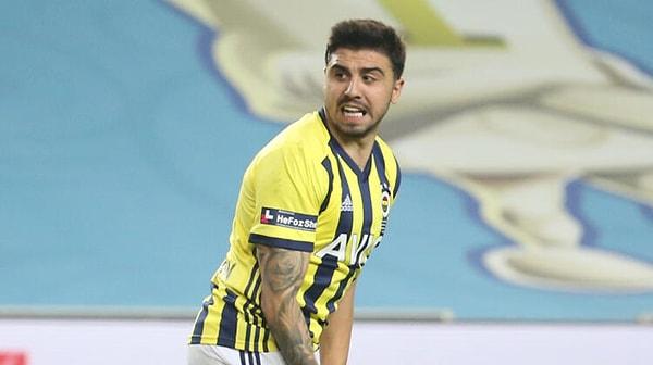 Fenerbahçe'de 41. dakikada sarı kart gören Ozan Tufan, gelecek haftaki Sivasspor maçında cezalı durumuna düştü.
