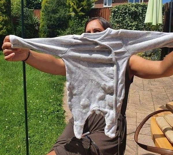 11. "Говорю вам: тот, кто сшил эти ползунки, никогда не видел настоящего ребенка!"