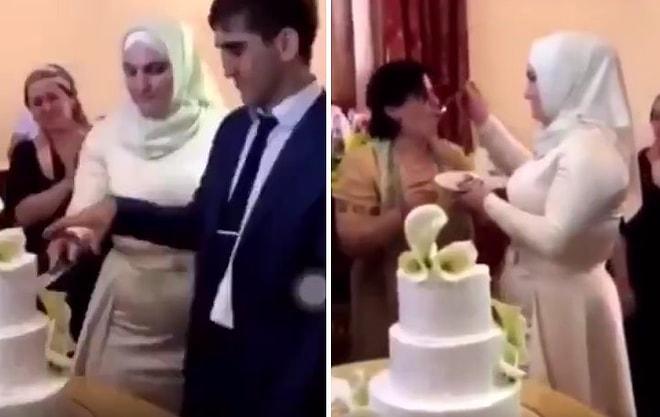 Düğün Pastasını Kestikten Sonra Pastayı Damada Yedirmek Yerine Başka Bir Kadına Yediren Gelin