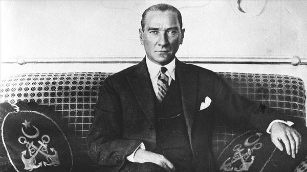 Ankara Üniversitesi Türk Devrim Tarihi Enstitüsü'nden Temuçin Faik Ertan'a göre Atatürk'e tertiplenmek istenen suikastler içerikte özetlenenlerden bir hayli fazladır.
