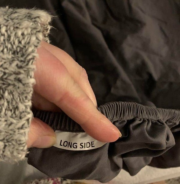 20. "На моих новых простынях обозначены длинная и короткая стороны!" Наконец-то хоть кто-то до этого додумался!