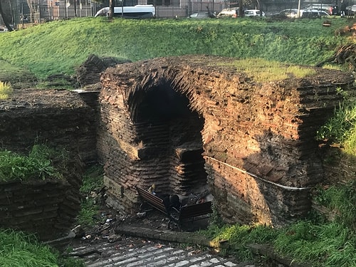 İstanbul'un En Eski Kiliselerindendi; Kaderine Terk Edildi