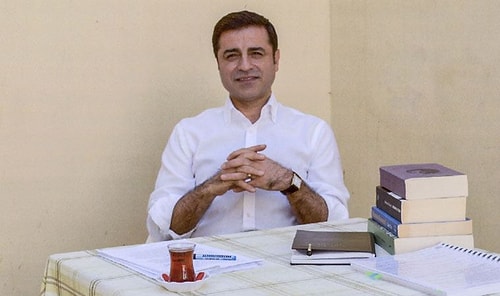 Selahattin Demirtaş'ın Tahliye Edilmesini Söyleyen Cemil Çiçek: 'Sözlerim Başka Tarafa Çekildi'