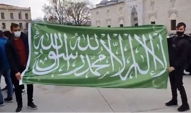 Bu ülke herhangi bir gruba ya da güce ait değil. Boğaziçi'nde şeriat sevdalıların yaptığı eyleme müdahale etmediğiniz gibi Boğaziçi öğrencilerine de ses çıkarmayacaksınız.