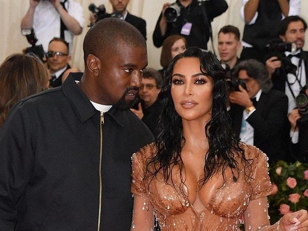 8. Kim Kardashian'ın eşi Kanye West’ten boşanma partisi yapacağı ve bunun için özel bir ada tutacağı iddia edildi!