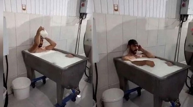 TikTok uygulamasının hayatımıza iyice girmesiyle birlikte daha önce rivayet olarak duyduğumuz pek çok hijyen skandalına birebir şahit olmuştuk. Konya'daki süt banyosu skandalı bunun yakın zamandaki örneklerinden...