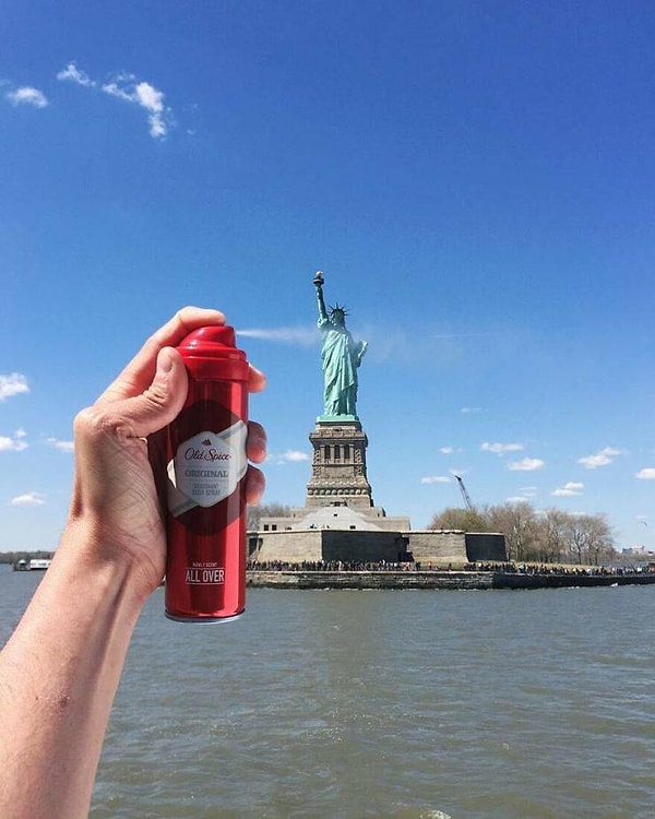 3. Не оставляет желтых, белых и даже зеленых пятен на вашей одежде!