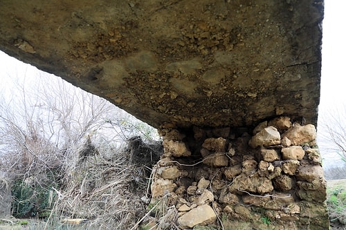 Üzerinden Büyük İskender'in Geçtiği Söylenen Köprü, Dökülen Beton Yüzünden Yıkıldı