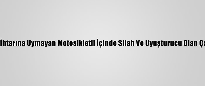 Kocaeli'de "Dur" İhtarına Uymayan Motosikletli İçinde Silah Ve Uyuşturucu Olan Çantayı Denize Attı