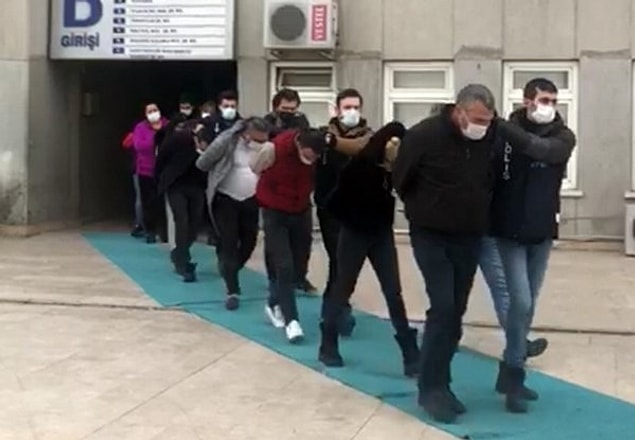 Pembe maske takıyorlarmış