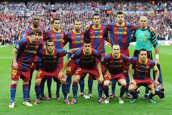 15. 2010 - 2011 Barcelona