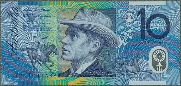 14. Eğer 2 beşliğe ihtiyacınız varsa 10 dolarlık banknotu ortadan ikiye kesmeniz yeterli...