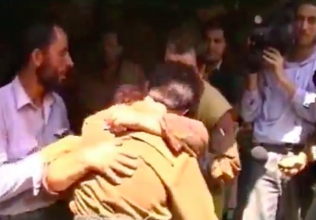 Fethullah Erbaş ailelerin evlatlarıyla buluşmasını ''kuzuların koyunlarıyla  kavuşması gibiydi'' diye tanımlıyor.