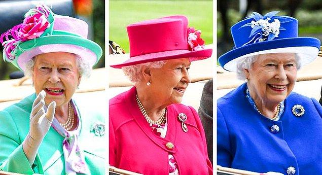 6. Kraliçe II. Elizabeth kıyafetlerinde her zaman canlı renkleri tercih eder.