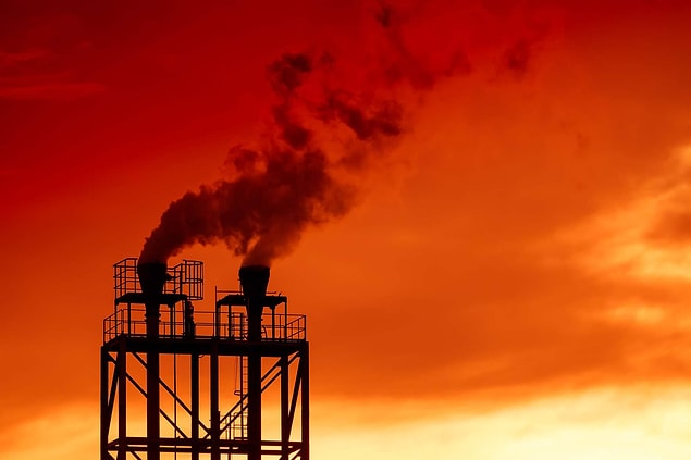 Son 150 yıla kadar sabit olan küresel sıcaklık değeri, endüstri devrimine bağlı olarak enerji, sanayi, ulaşım, tarım ve ormancılık alanında yaşanan gelişmelerle sera gazı salınımının hızla artması sonucu yaklaşık 1,2 Santigrat derece artmıştır.