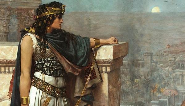 Şehre bağımsızlık kazandırdığı için yönetim tarafından sevilmeyen Zenobia döneminde Roma Palmira'ya savaş açmış.