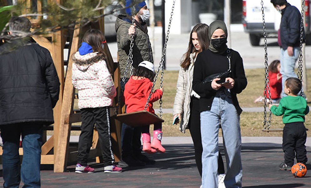 Vaka Sayısı Artan Konya'da, Kısıtlamaya Rağmen Hareketlilik