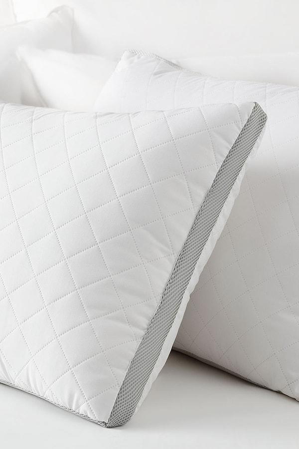12. Size kaliteli bir uyku sunacak olan klimalı yastıklar.