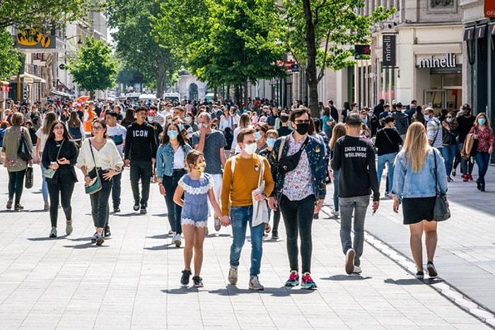 Normalleşme Başladı Ama... 'Şehirlerin Yüksek Risk Kategorisine Girmesi İçin 2 Hafta Geçmesine Gerek Yok'