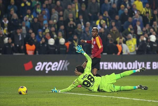 7. 2019-2020 sezonunun 23. haftasında Galatasaray deplasmanda Fenerbahçe'yi 3-1 mağlup ederek 21 yıllık seriyi sona erdirmişti.