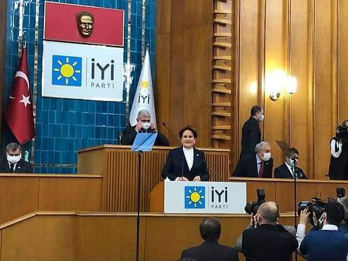 Akşener Kürsüden Andımızı Okuttu: 'Küçüklerini Korumak Yerine, Onlara Göz Dikenler, Elbette Okunmasın İster'