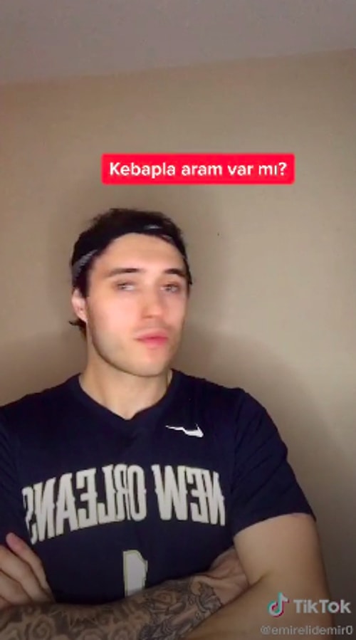 Emir, kebap, börek ve baklava yapamadığı için yani kısacası Türk mutfağına hakim olmadığı için şampiyon olamadığını söyledi. Politik davranmadığını da ekledi.