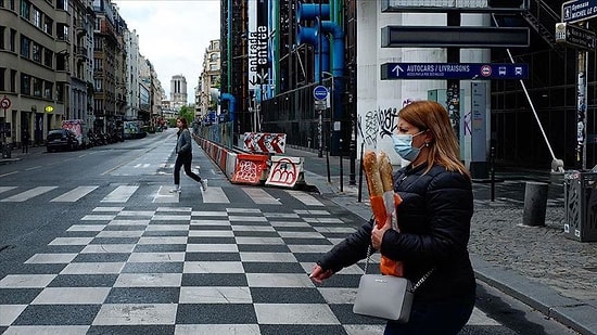Fransa Yeniden Kapanıyor: Paris Dahil 16 Bölgede 1 Aylık Karantina Uygulanacak