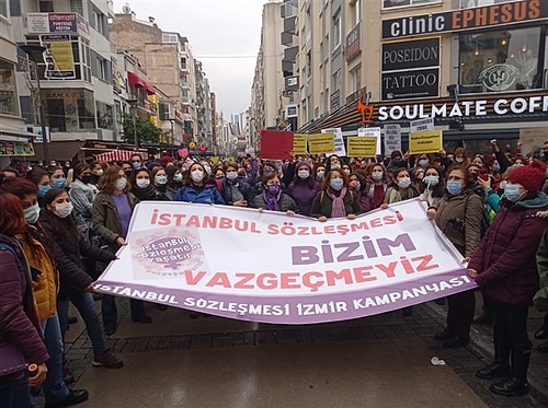 Kadınlar Sokakta: 'İstanbul Sözleşmesi'ni Uygula'