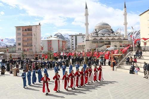 Nevruz Ateşi, Koronavirüs Önlemlerini Unutturdu