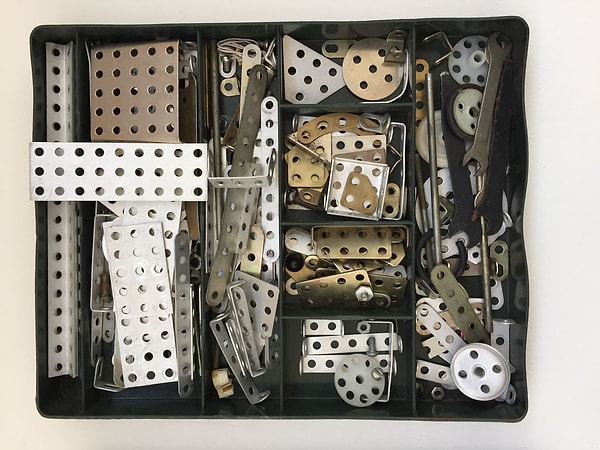 1. Конструктор, из которого можно было вылепить все, что угодно