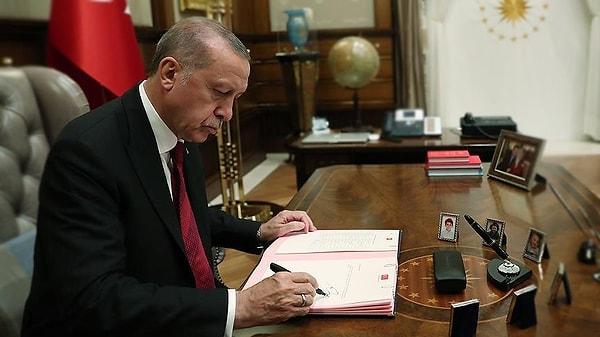 "Erdoğan görevden aldı, TL değer kaybetti"