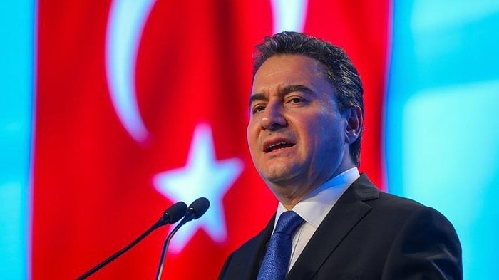 Ali Babacan'dan AKP'ye Reform Eleştirisi: 'Dakika Bir, Gol Bir; Hepsi Bir Anda Buharlaştı'