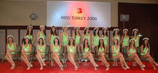 Ancak biz onu ilk olarak 2006 yılında Miss Turkey Güzellik yarışmasında "Veet Türkiye Güzeli" seçilmesiyle tanıdık.