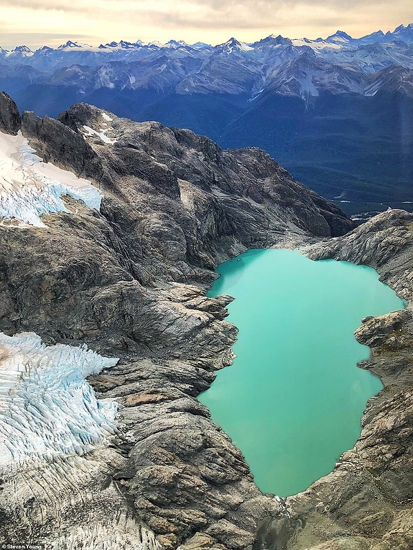 Этот завораживающий снимок, сделанный Стивеном Янгом в Милфорд-Саунд, Новая Зеландия, получил почетную награду в категории «Пейзажи». Он сделал это на iPhone 8 Plus.